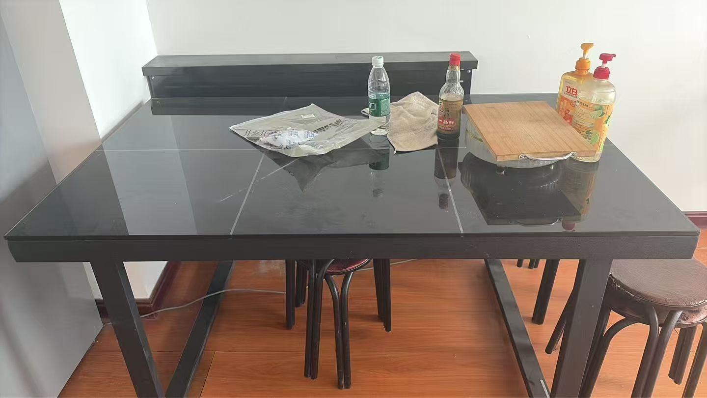 一件100 ​桌子，茶几餐桌门洗面盆 双人床 ​航宇路